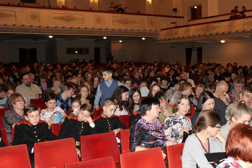 Учащиеся взрослой воскресной школы посетили Нижегородский академический театр оперы и балета имени А. С. Пушкина