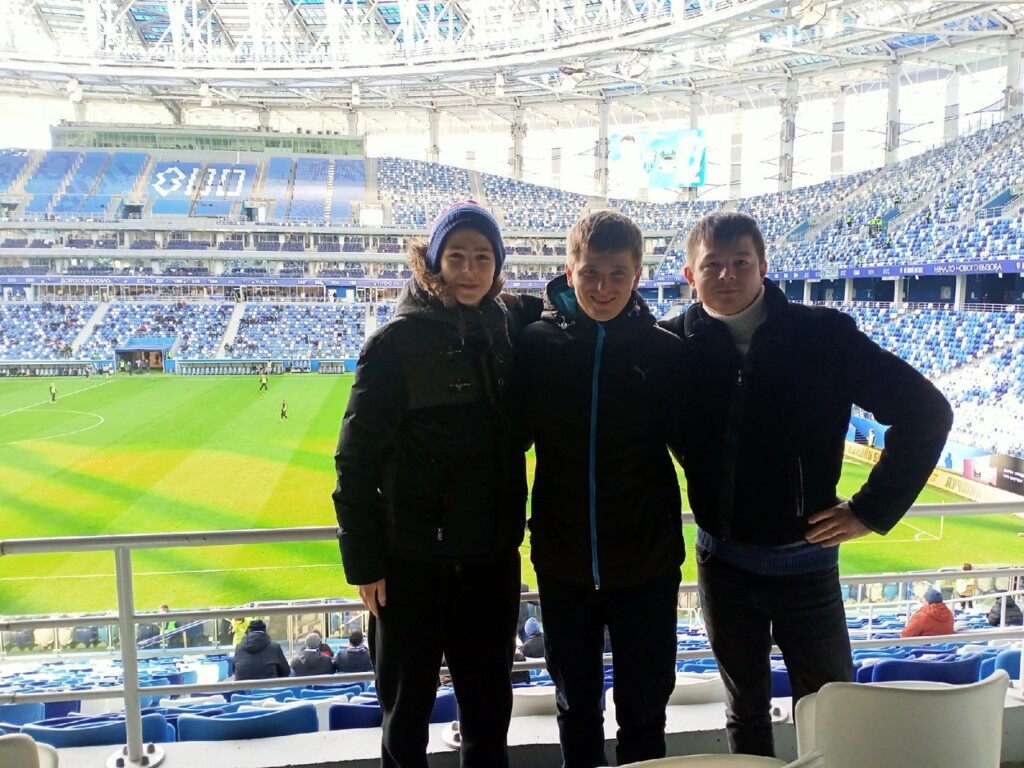 Ребята из молодежной спортивной команды Московского благочиния посетили футбольный матч
