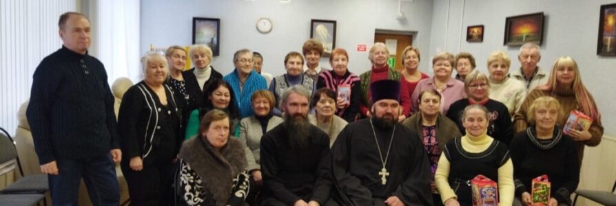 Клирики благочиния посетили Комплексный центр социального обслуживания населения Московского района