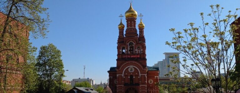 21 мая 2022 года актив православной молодежи Московского благочиния отправился в Москву на XXX Международные образовательные Чтения