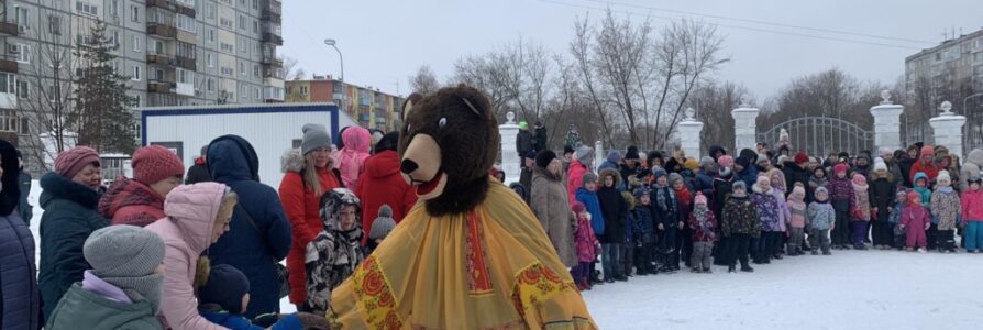 Масленичные гуляния состоялись 26 февраля 2023 года на территории центрального храма Московского благочиния в честь иконы Божией Матери «Скоропослушница»