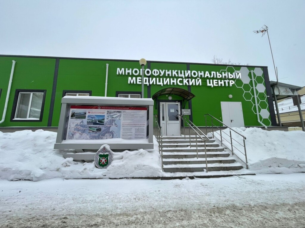 Пациентам военного госпиталя передали продуктовую помощь