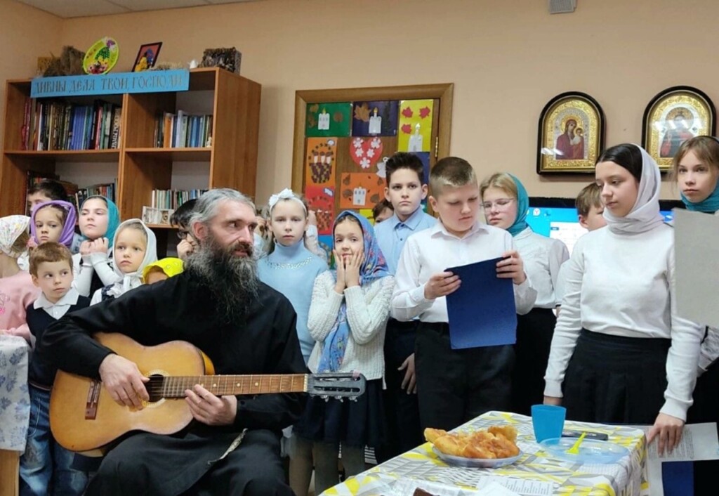 Праздник для мам в воскресной школе храма в честь иконы  Богородицы «Скоропослушница»