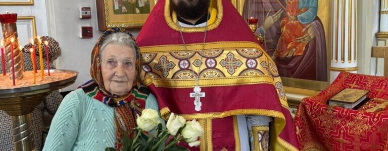 В центральном храме Московского благочиния поздравили женщин с днем св. жен-мироносиц