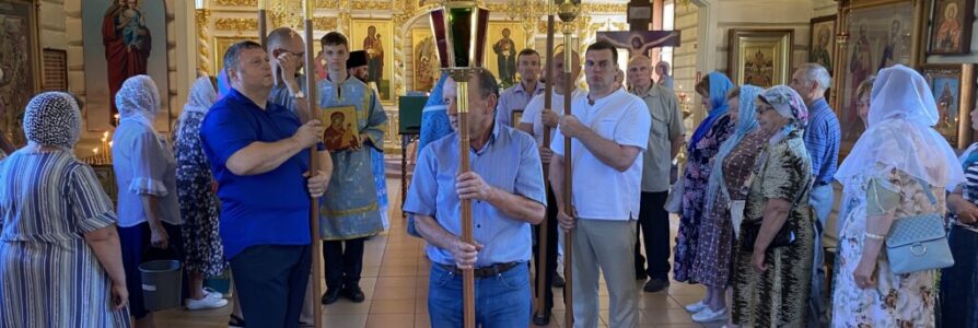 В храме в честь Тихвинской иконы Божией Матери отметили престольный праздник