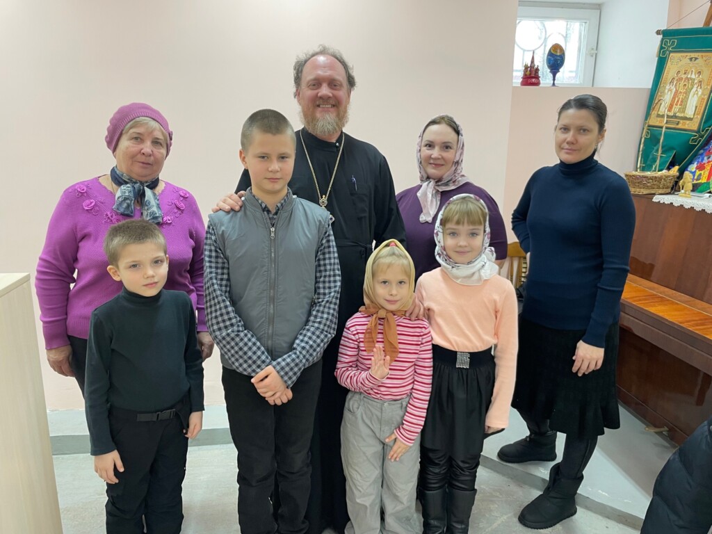 В храме в честь Пресвятой Живоначальной Троицы прошел праздник первой исповеди