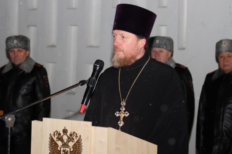 Клирик благочиния встретил отряд нижегородской полиции из служебной командировки