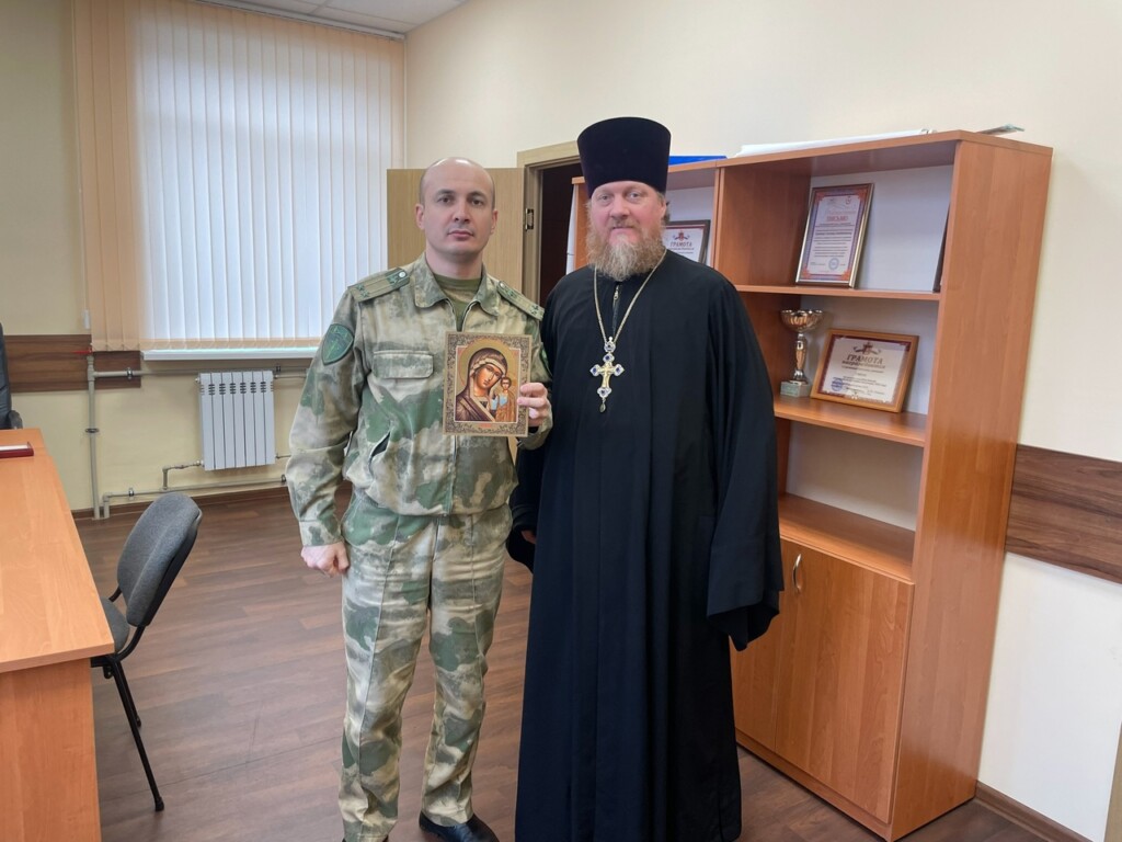 Клирик благочиния посетил войсковую часть