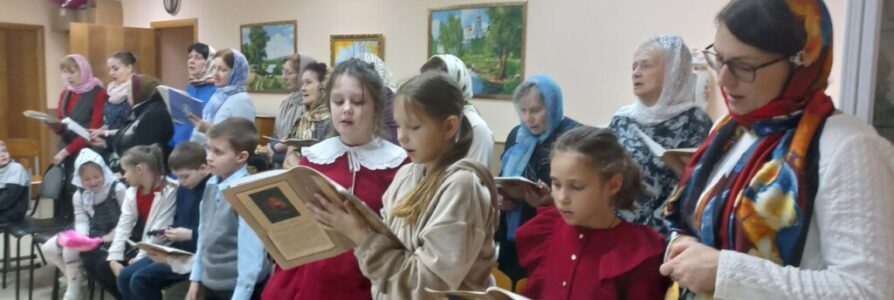 В центральном храме благочиния состоялась литературная гостиная ко Дню православной книги