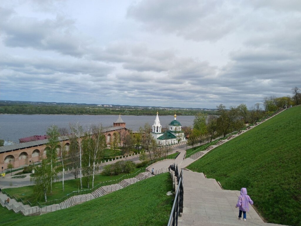 Состоялась экскурсия по храмовому ансамблю Нижегородского кремля для педагогов детских садов Московского района