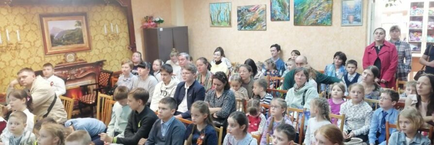 В рамках литературного вечера состоялось награждение участников акции «Читаю православную книгу»