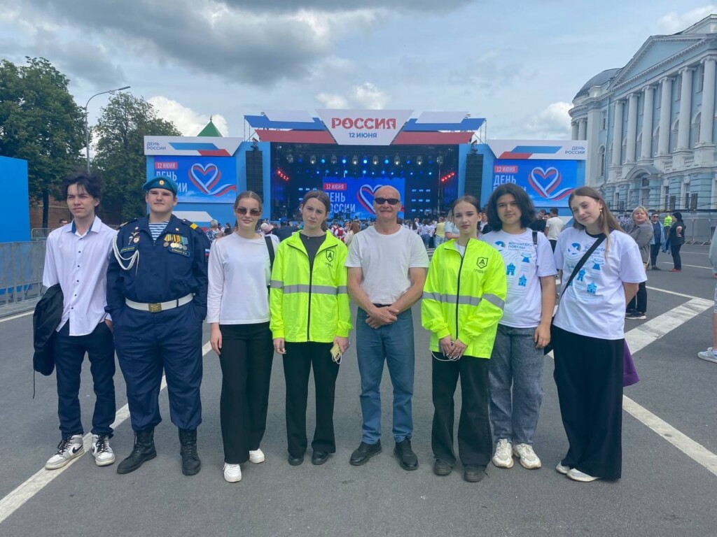 Молодежный актив благочиния принял участие в культурных и патриотических мероприятиях