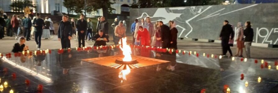 Волонтеры благочиния стали участниками епархиальной акции «Свеча памяти»