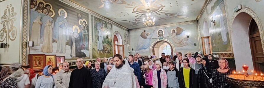 Молебны на начало учебного года прошли во всех храмах Московского благочиния