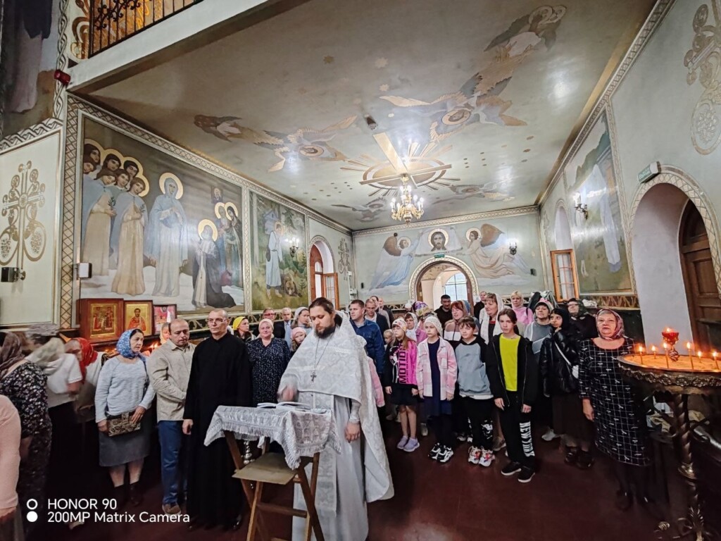 Молебны на начало учебного года прошли во всех храмах Московского благочиния
