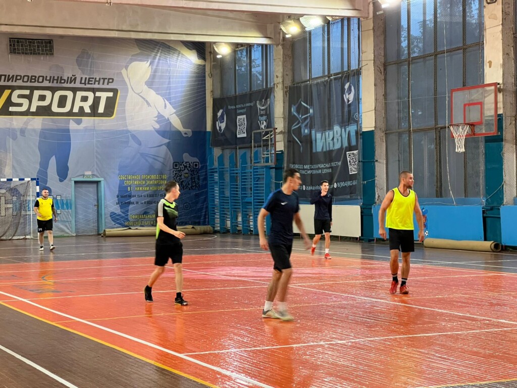 Команда благочиния по мини-футболу провела тренировку
