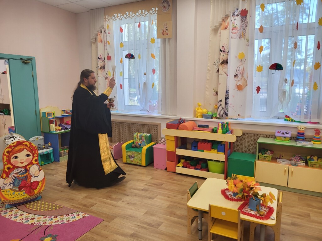 В православном детском саду во имя прп. Серафима Саровского прошло причастие воспитанников и молебен на начало учебного года