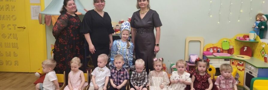 Рождественские елки прошли в православном Серафимовском садике