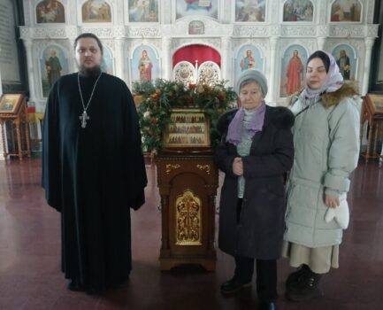 Представители благочиния взяли интервью у председателя районного общества жителей блокадного Ленинграда