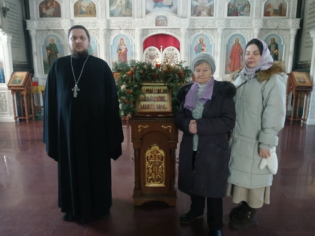 Представители благочиния взяли интервью у председателя районного общества жителей блокадного Ленинграда