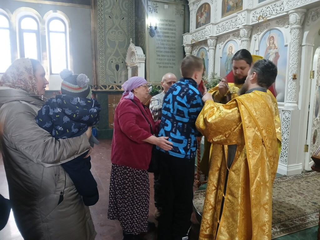 Прошла очередная служба для детей с ментальными нарушениями