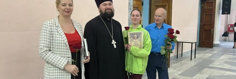 Православная молодежь помогла в проведении концерта ко дню жен-мироносиц