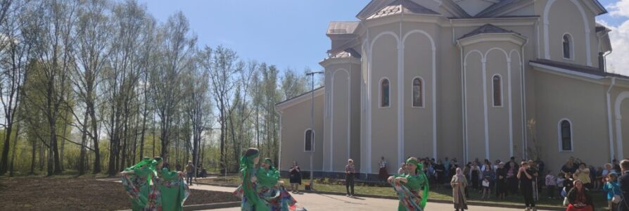 В день Великого освящения храма св. Нины прошел праздничный концерт для прихожан