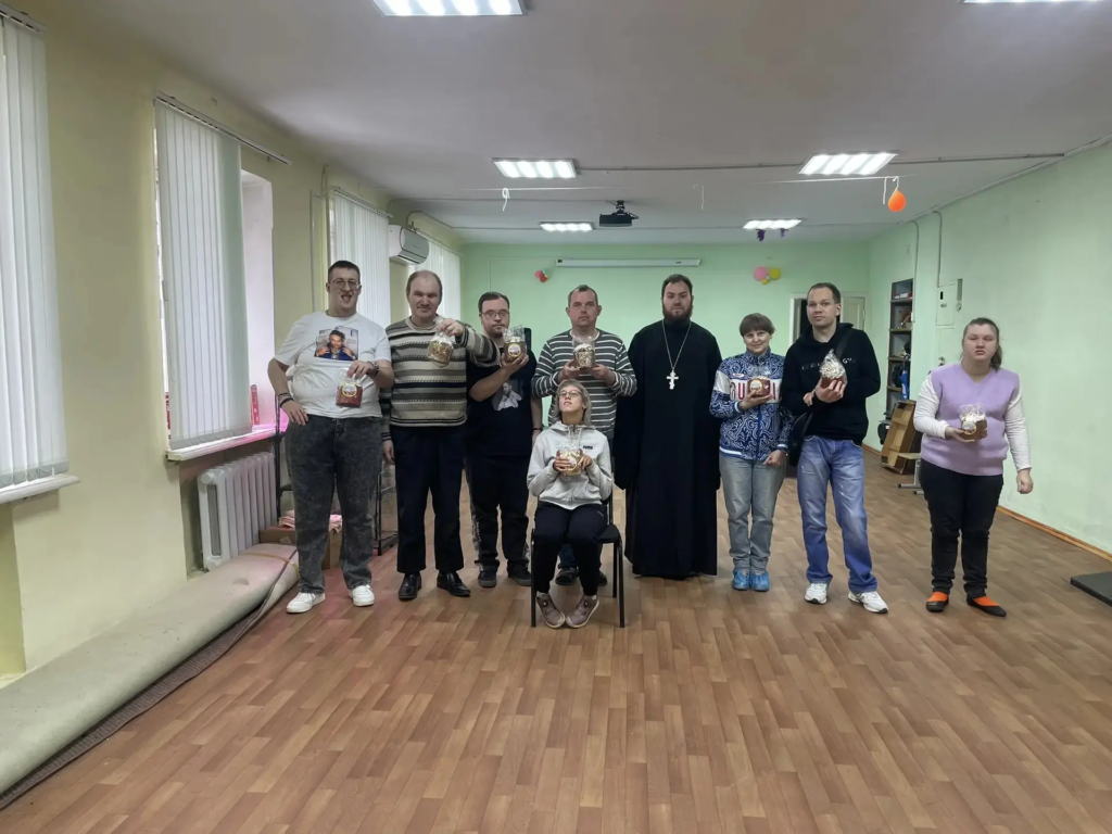 Пасхальное чаепитие в «Жить по-настоящему!»
