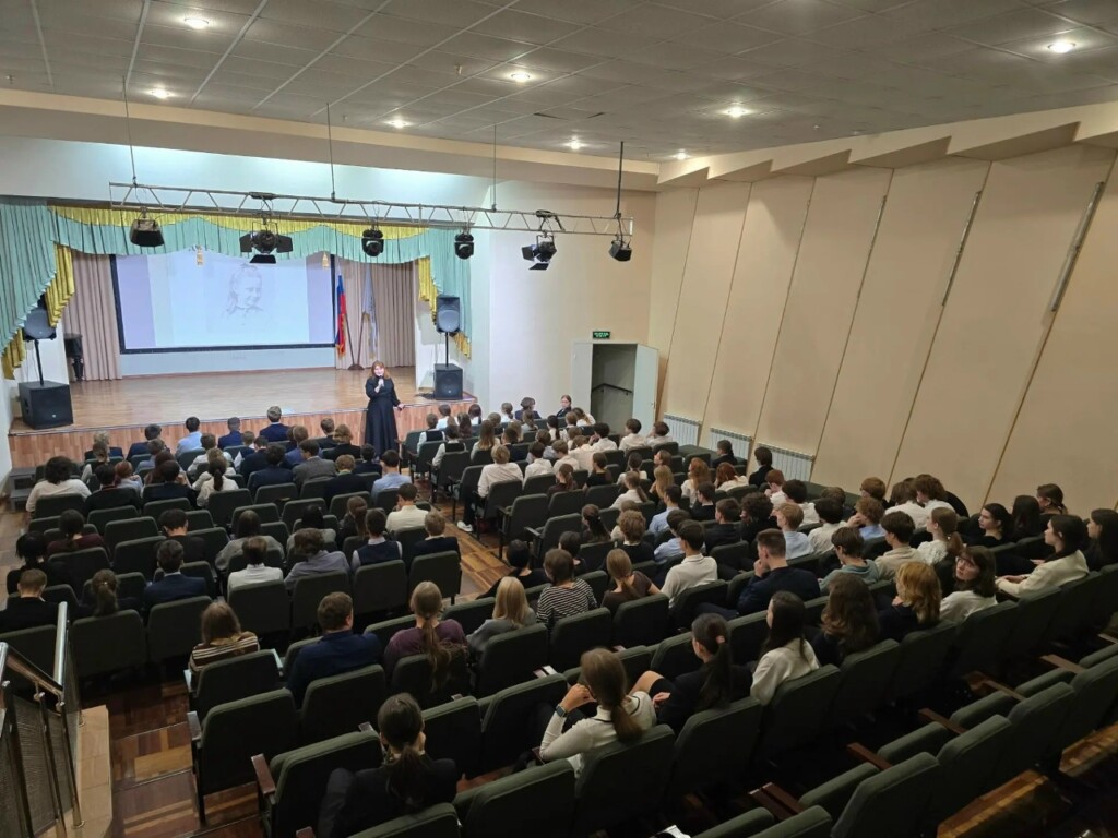 Куратор благочиния провел разговор о важном в лицее № 87